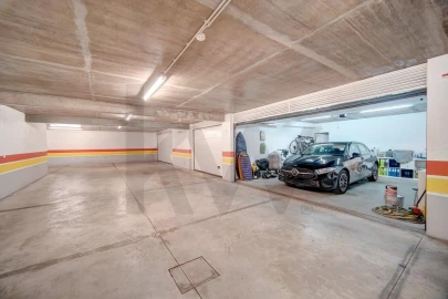 Moradia T4 para Venda em Carcavelos e Parede