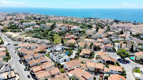 Moradia T4 para Venda em Carcavelos e Parede
