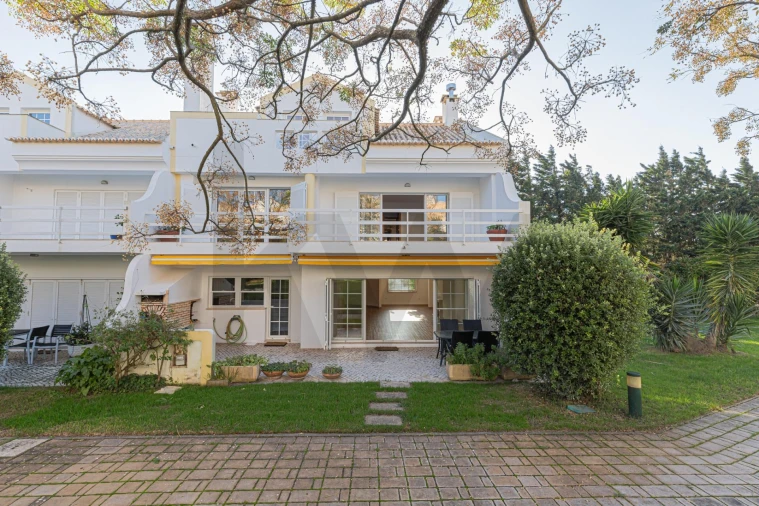 Moradia T5 para Arrendamento em Alcabideche Foto 33