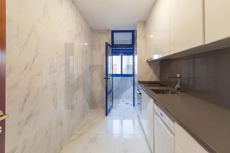 Apartamento T2 para Venda em Santa Marinha e São Pedro da Afurada Foto 17
