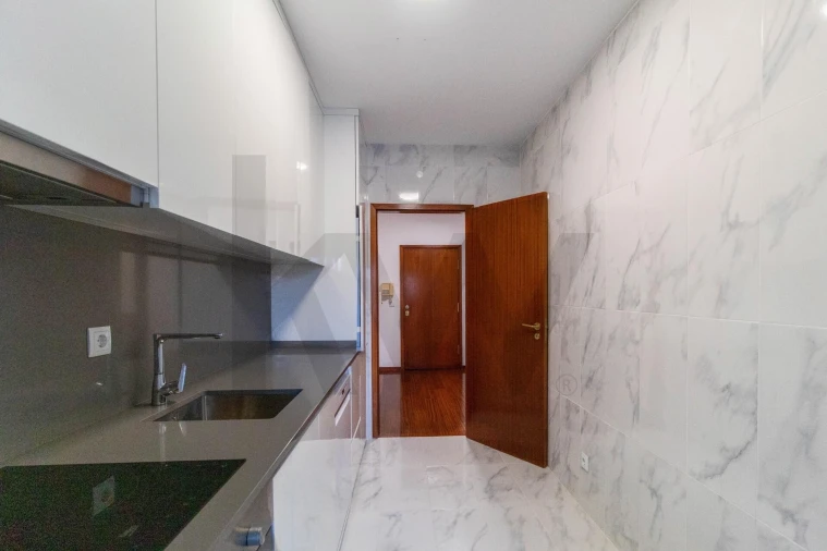 Apartamento T2 para Venda em Santa Marinha e São Pedro da Afurada Foto 20
