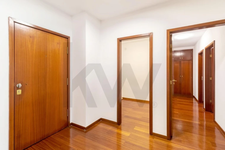 Apartamento T2 para Venda em Santa Marinha e São Pedro da Afurada Foto 3
