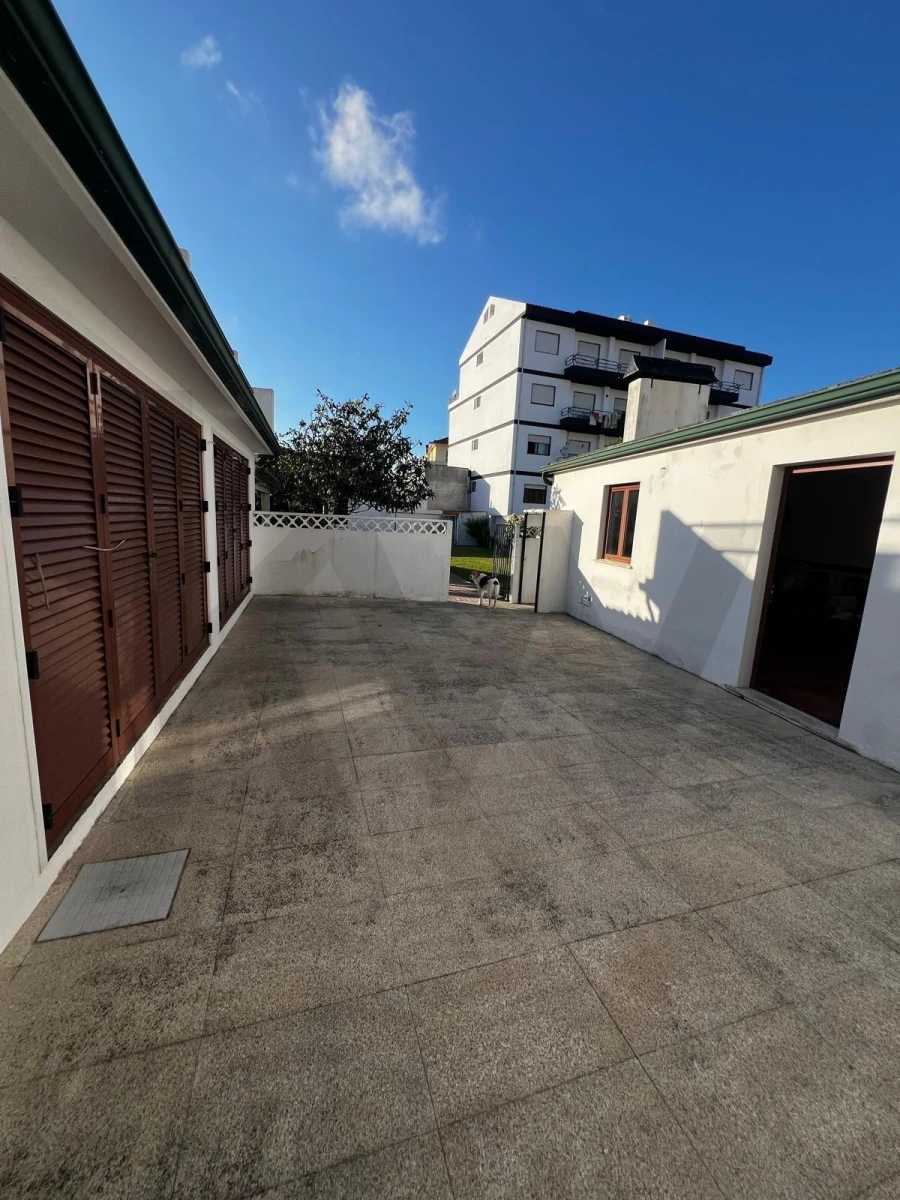 Moradia T3 para Venda em São Pedro Foto 20