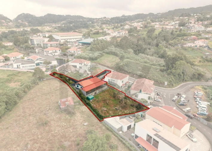Moradia T2 para Venda em Santana Foto 3