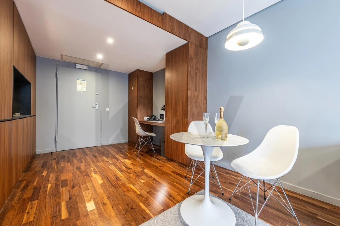 Apartamento T1 para Venda em Santo António Foto 6