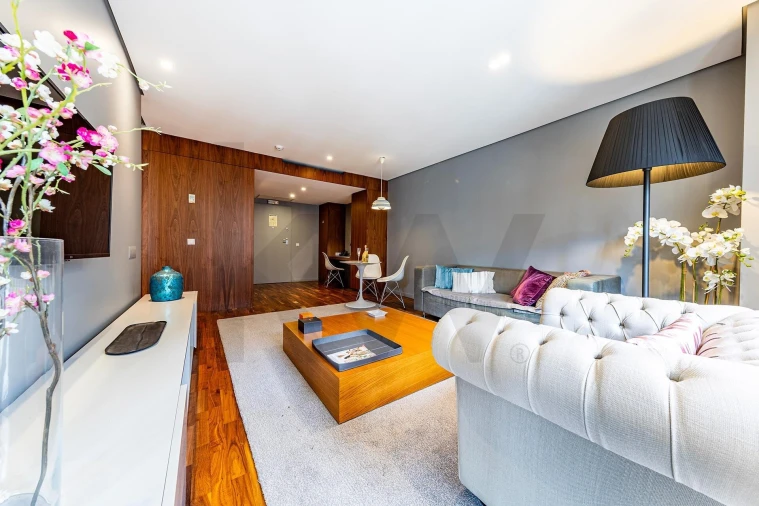 Apartamento T1 para Venda em Santo António Foto 2