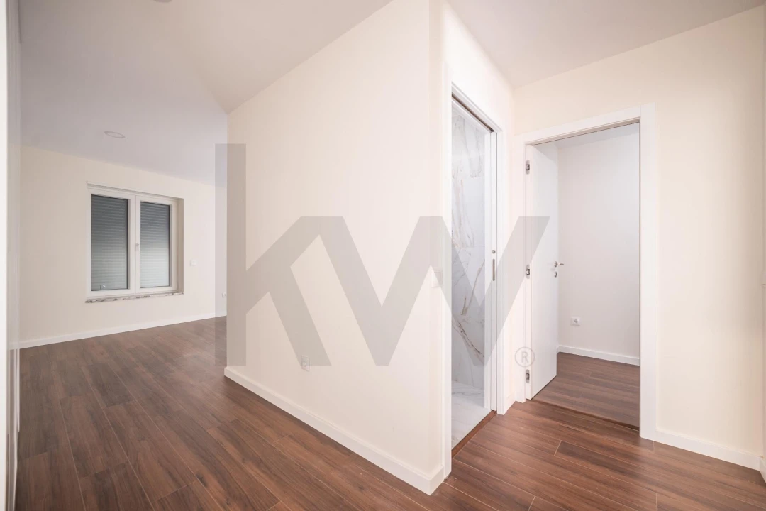 Apartamento T2 para Venda em Buarcos Foto 6