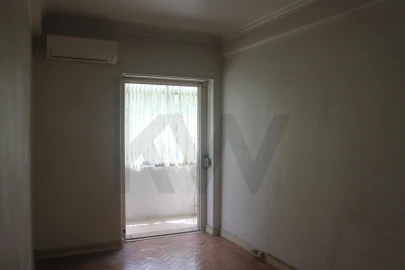 Apartamento T1 para Venda em Campo de Ourique