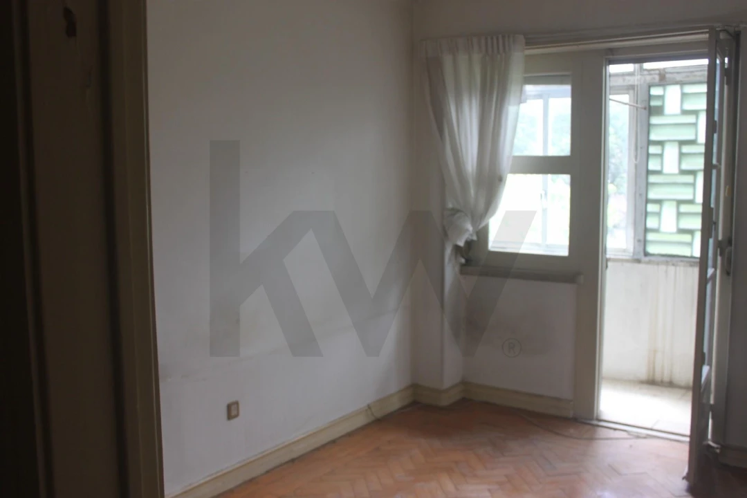 Apartamento T1 para Venda em Campo de Ourique Foto 6