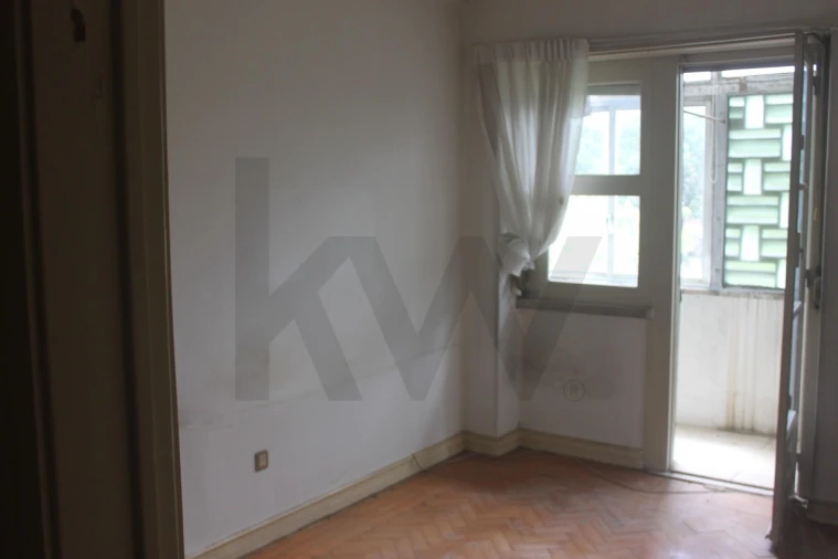 Apartamento T1 para Venda em Campo de Ourique Foto 6