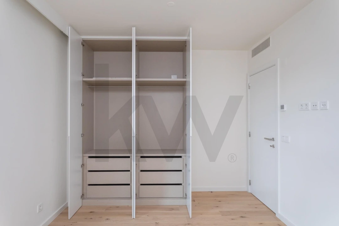 Apartamento T1 para Venda em Avenidas Novas Foto 29