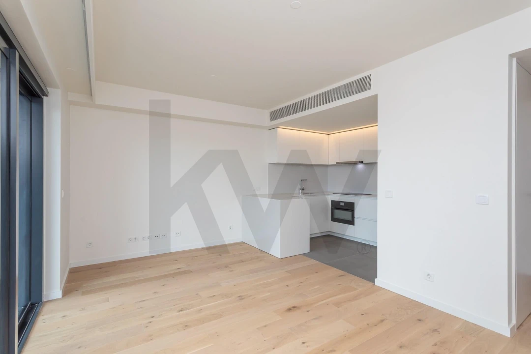 Apartamento T1 para Venda em Avenidas Novas Foto 4