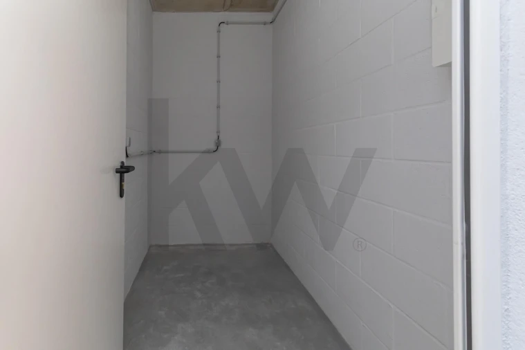 Apartamento T1 para Venda em Avenidas Novas Foto 36
