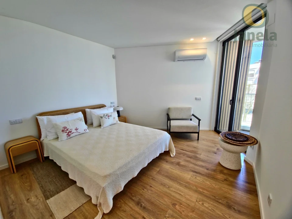 Apartamento T2 para Venda em Olhão Foto 15