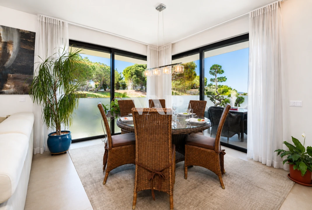 Apartamento T3 para Venda em Quarteira Foto 4