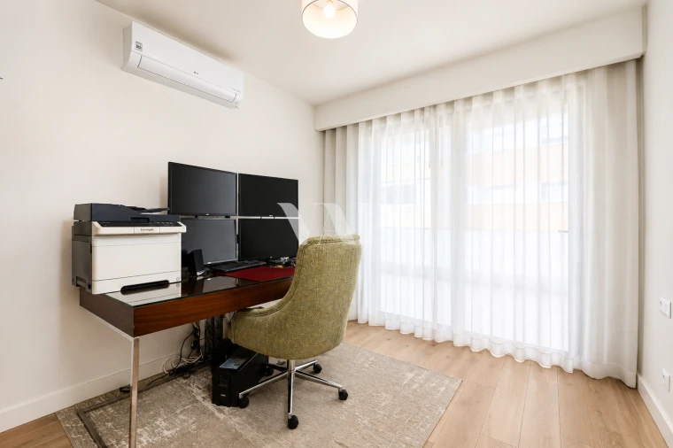 Apartamento T3 para Venda em Quarteira Foto 12