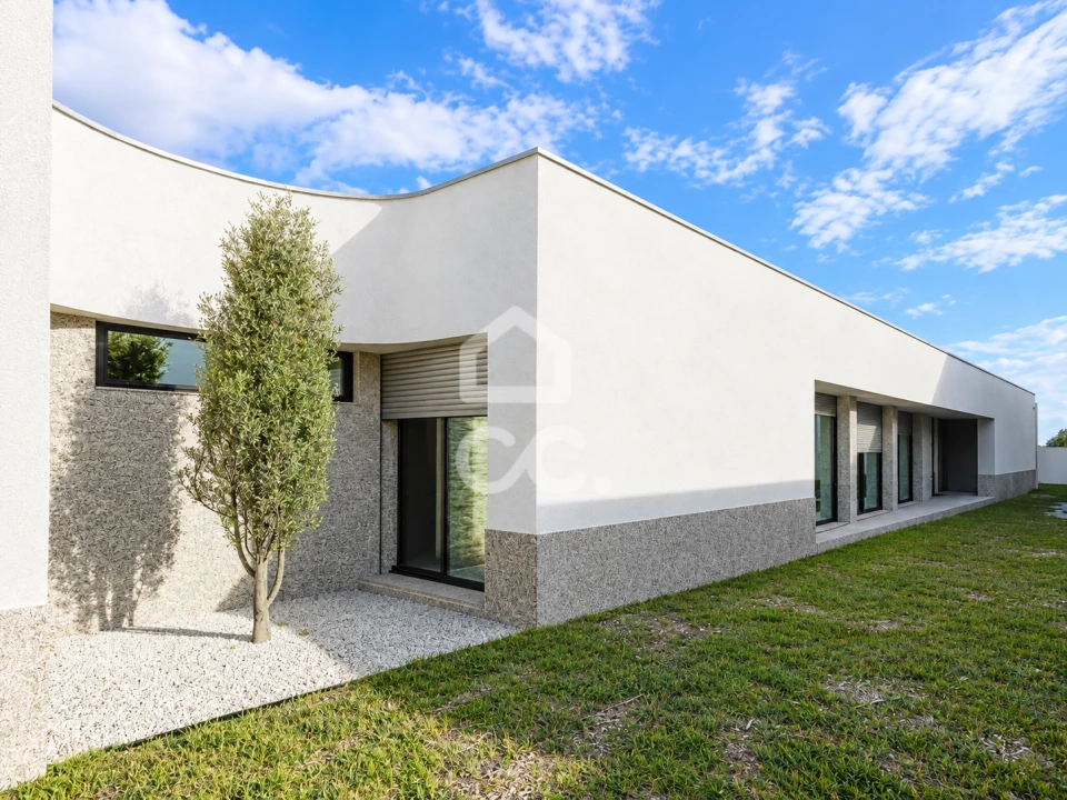 Moradia T3 para Venda em Vila Nova de Famalicão e Calendário Foto 4