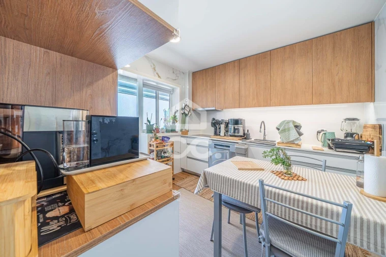 Apartamento T2 para Venda em Ermesinde Foto 3