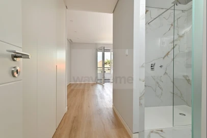 Apartamento T3 para Venda em Carcavelos e Parede