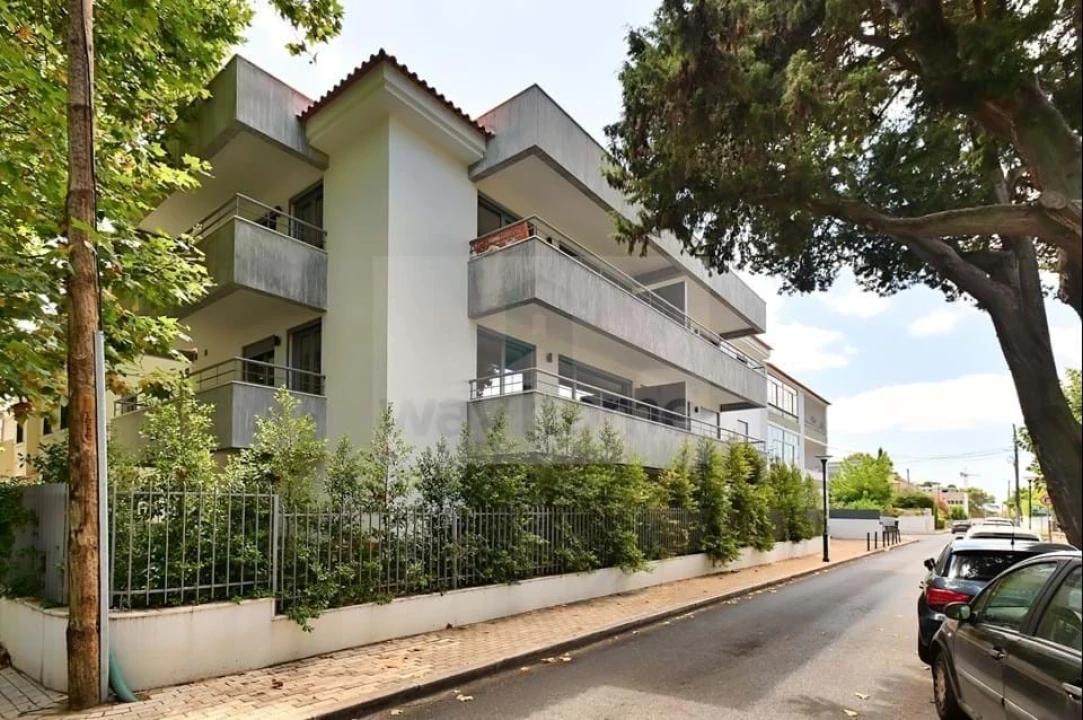 Apartamento T3 para Venda em Carcavelos e Parede Foto 1