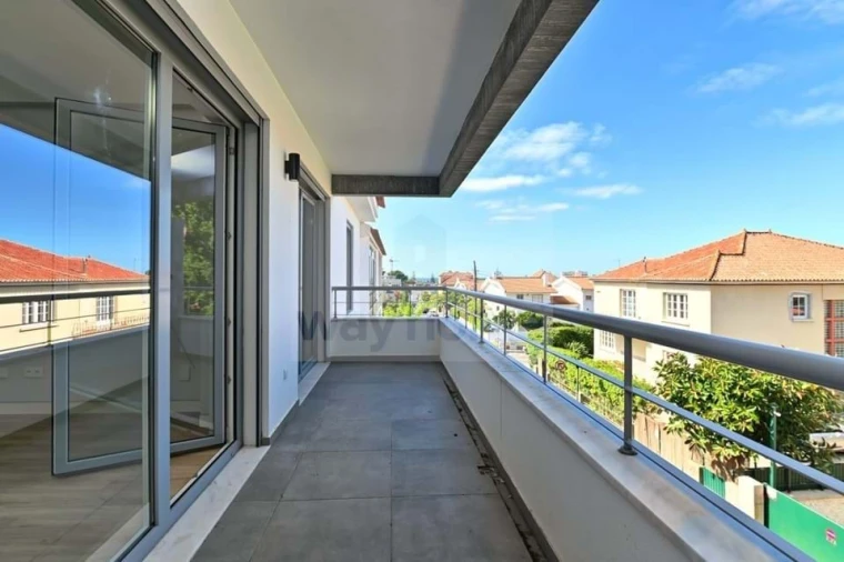 Apartamento T3 para Venda em Carcavelos e Parede Foto 5