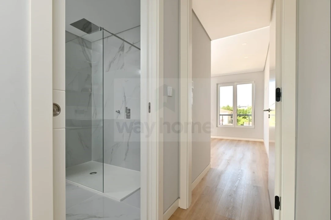 Apartamento T3 para Venda em Carcavelos e Parede Foto 11
