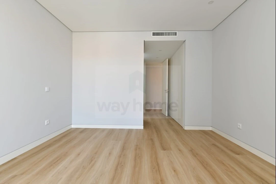 Apartamento T3 para Venda em Carcavelos e Parede Foto 13