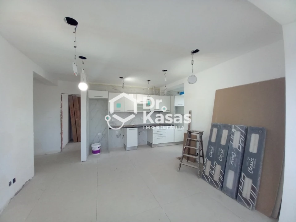 Apartamento T4 para Venda em Laranjeiro e Feijó Foto 8