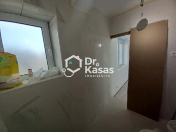Apartamento T4 para Venda em Laranjeiro e Feijó