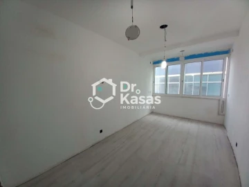 Apartamento T4 para Venda em Laranjeiro e Feijó