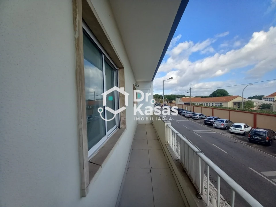 Apartamento T4 para Venda em Laranjeiro e Feijó Foto 29
