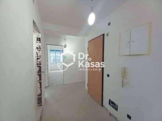 Apartamento T4 para Venda em Laranjeiro e Feijó Foto 37