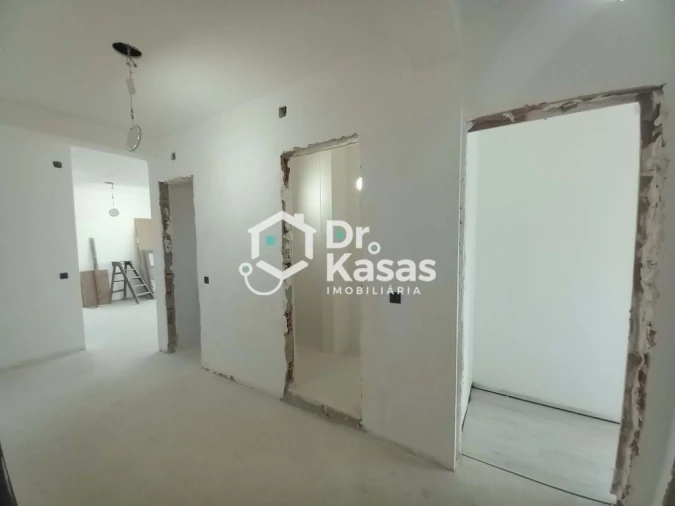 Apartamento T4 para Venda em Laranjeiro e Feijó Foto 36