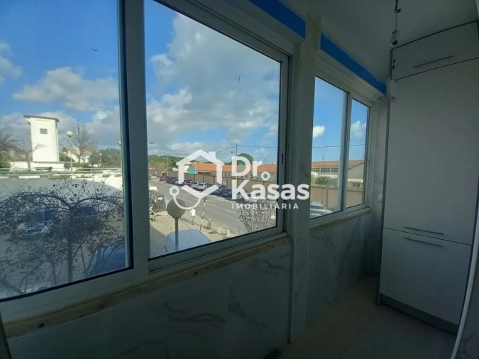 Apartamento T4 para Venda em Laranjeiro e Feijó Foto 12