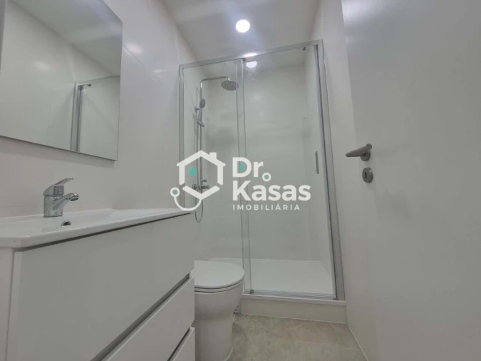 Apartamento T2 para Venda em Almada, Cova da Piedade, Pragal e Cacilhas Foto 7