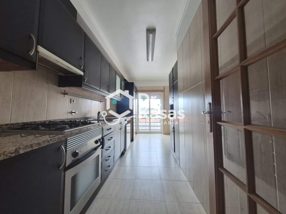 Apartamento T2 para Venda em Laranjeiro e Feijó Foto 3