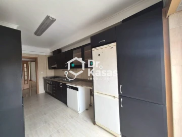 Apartamento T2 para Venda em Laranjeiro e Feijó