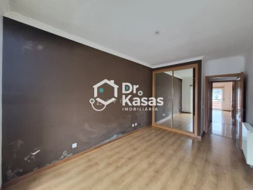 Apartamento T2 para Venda em Laranjeiro e Feijó