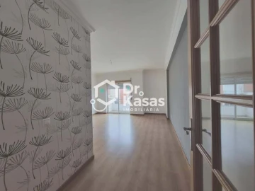 Apartamento T2 para Venda em Laranjeiro e Feijó
