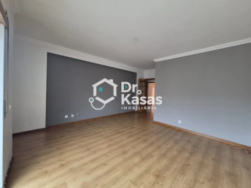 Apartamento T2 para Venda em Laranjeiro e Feijó