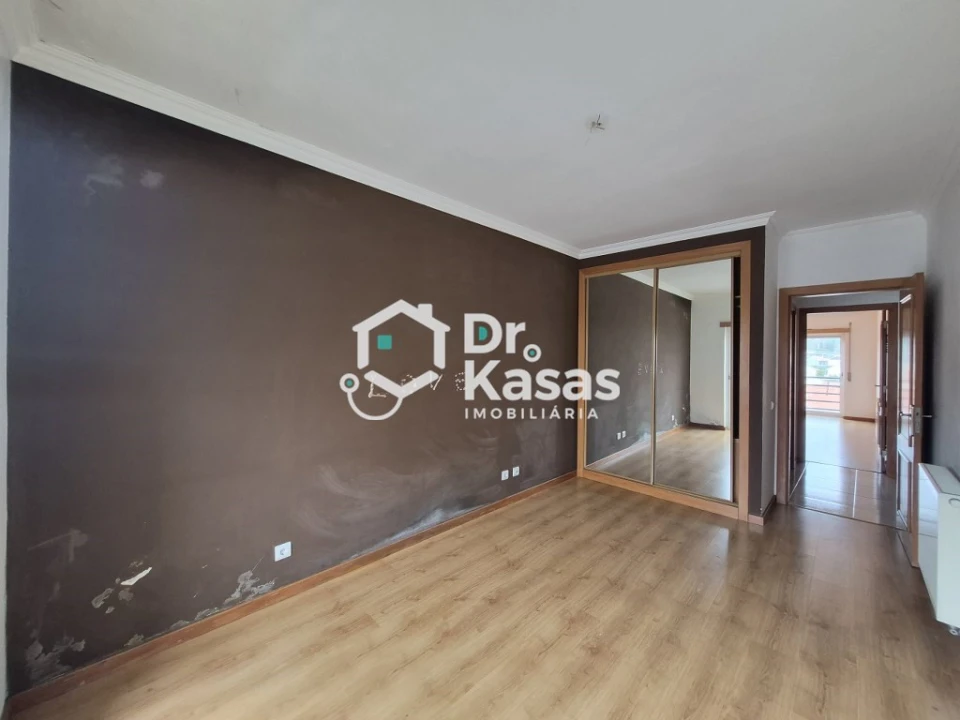 Apartamento T2 para Venda em Laranjeiro e Feijó Foto 13