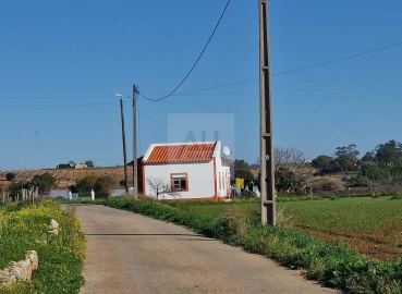 Quinta T1 para Venda em Lagos (São Sebastião e Santa Maria)