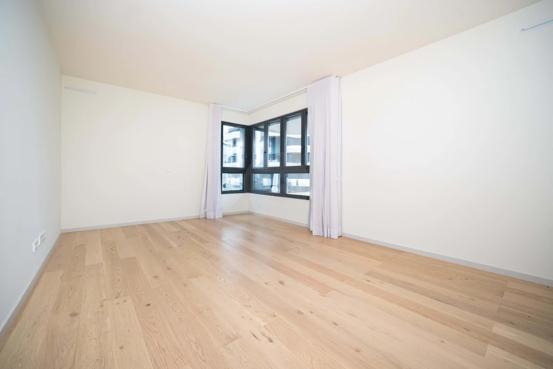 Apartamento T2 para Venda em Parque das Nações Foto 5