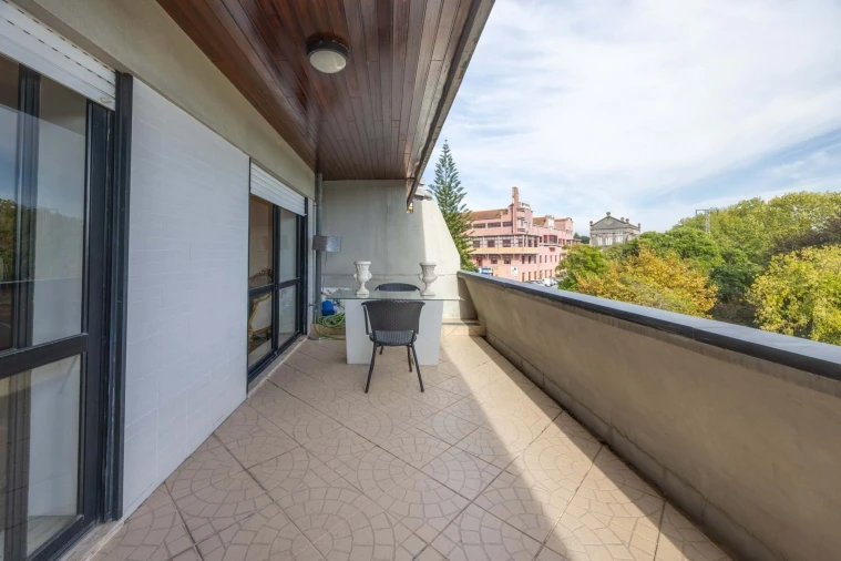 Apartamento T5 para Venda em Campanhã Foto 19