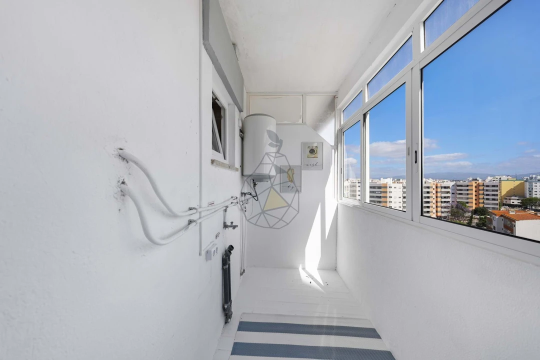 Apartamento T1 para Venda em Portimão Foto 9