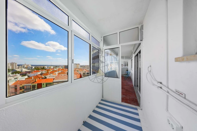 Apartamento T1 para Venda em Portimão Foto 10