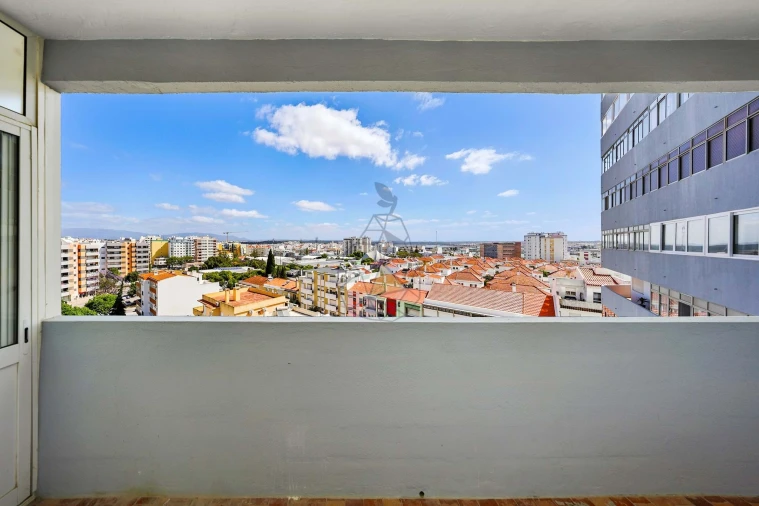 Apartamento T1 para Venda em Portimão Foto 12