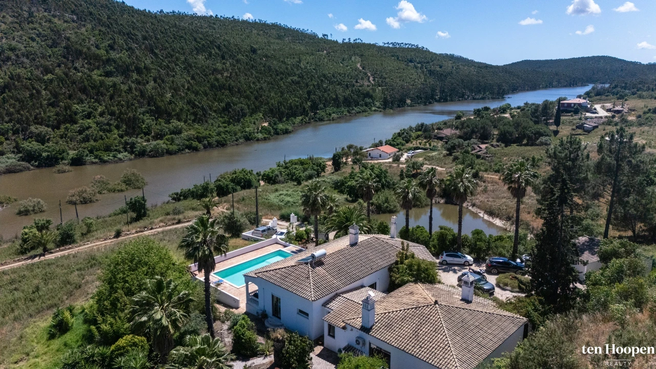 Moradia T3 para Venda em Marmelete Foto 1