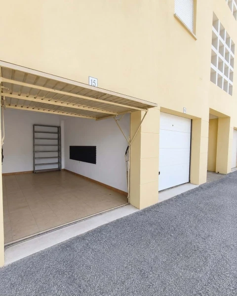 Garagem para Venda em Tavira (Santa Maria e Santiago)