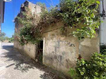 Moradia T4 para Venda em Marvila, Ribeira Santarém, São Salvador, São Nicolau